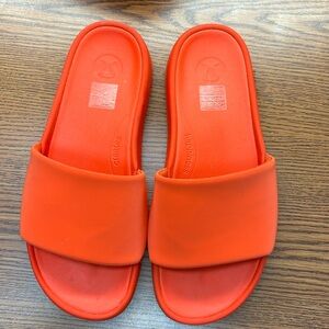 Lululemon Restfeel Women's Slide